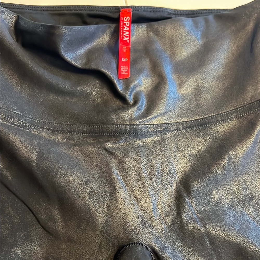 SPANX faux leather Black Leggings - Picture 2 of 3